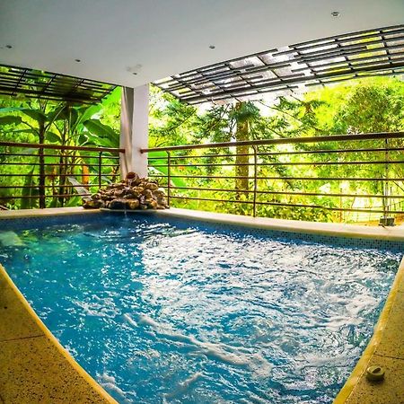 Hotel Bambu Inn Саленто Экстерьер фото