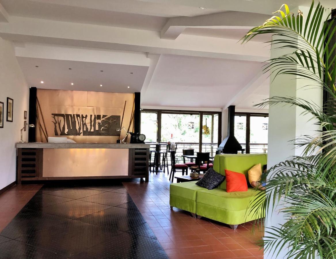 Hotel Bambu Inn Саленто Экстерьер фото