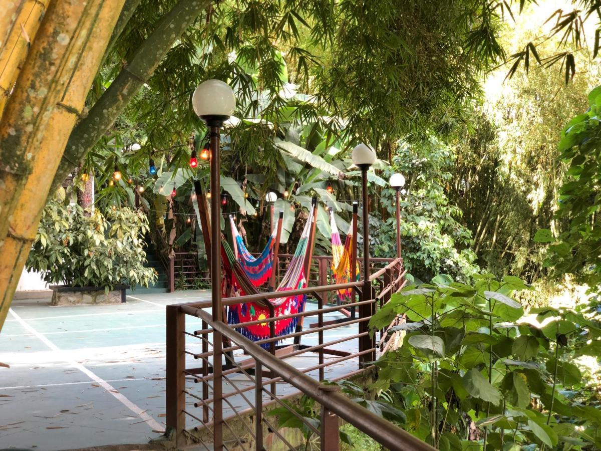Hotel Bambu Inn Саленто Экстерьер фото
