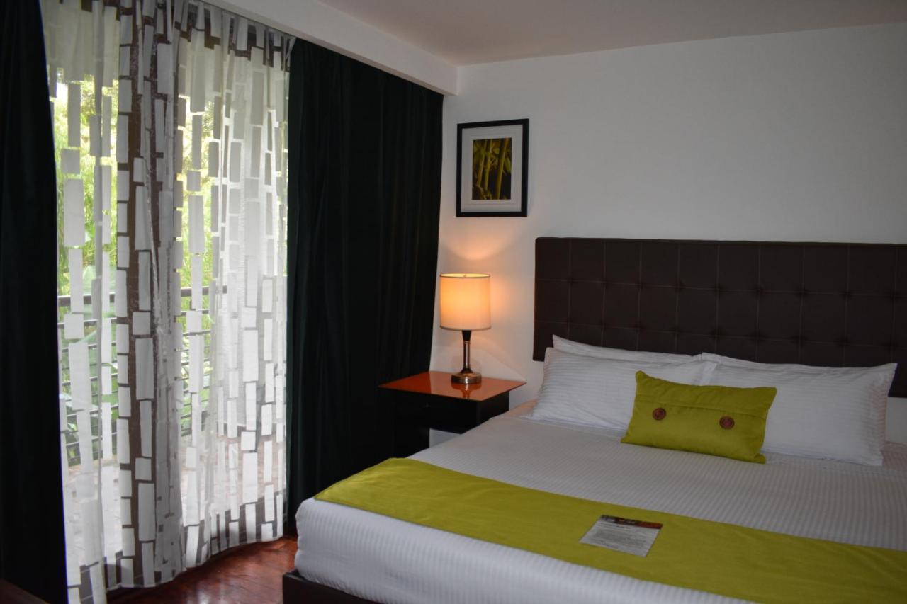 Hotel Bambu Inn Саленто Экстерьер фото