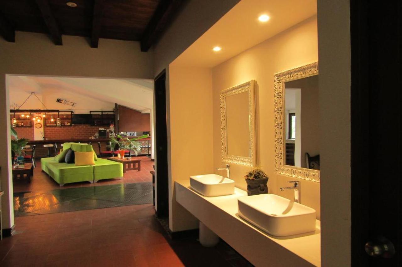 Hotel Bambu Inn Саленто Экстерьер фото