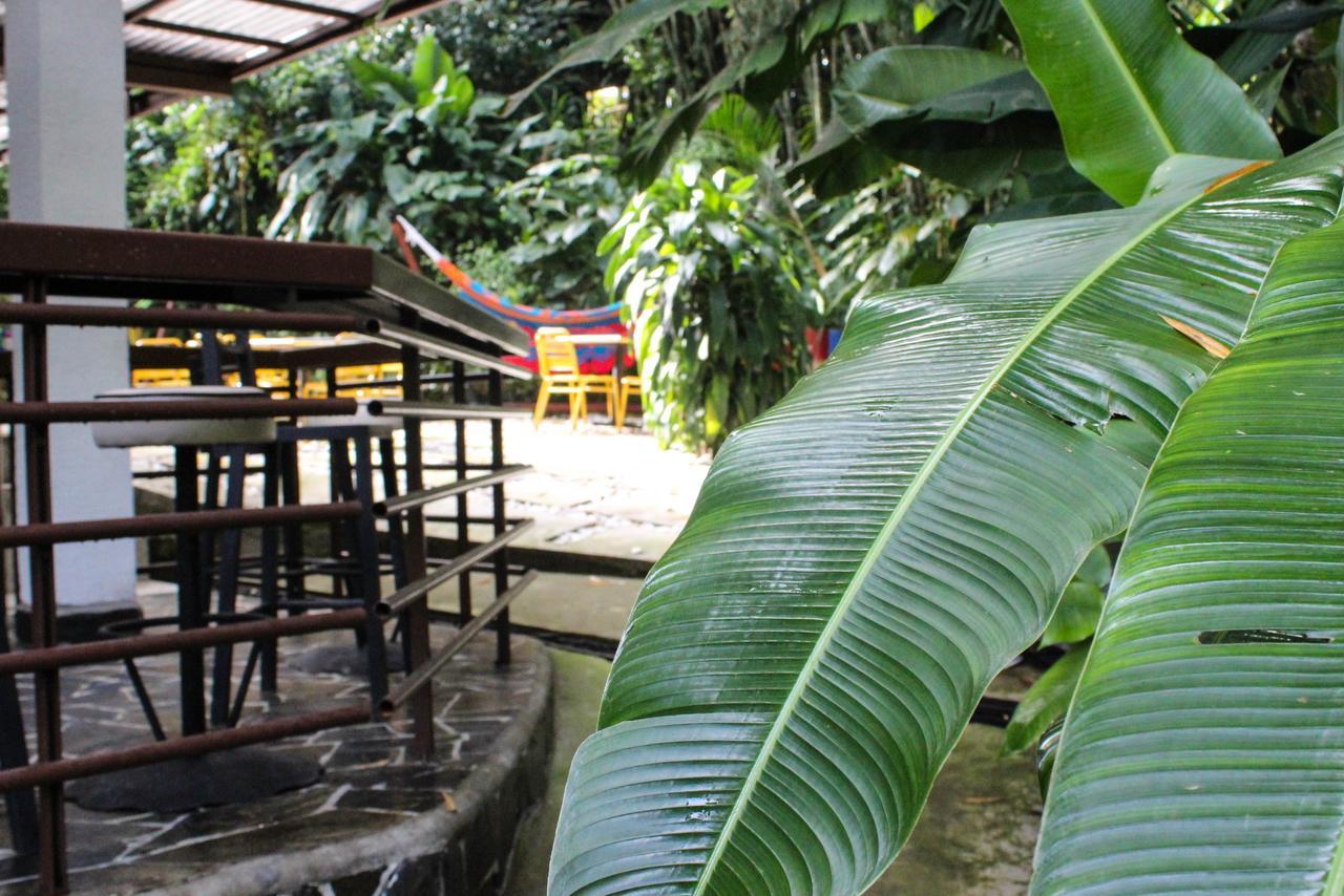 Hotel Bambu Inn Саленто Экстерьер фото